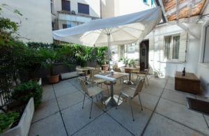bb-a-treviso-madam-upstairs-terrace-b&b